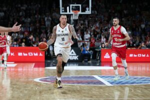 Center Theis kündigt Deutschland-Comeback beim Supercup an