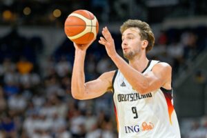 Schröder zurück: Basketballer gewinnen auch zweiten EM-Test